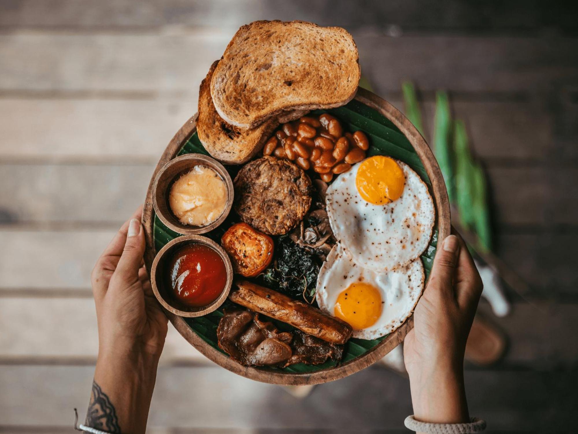 Mad Monkey Gili Trawangan Hostel Luaran gambar A plate of Nasi Lemak