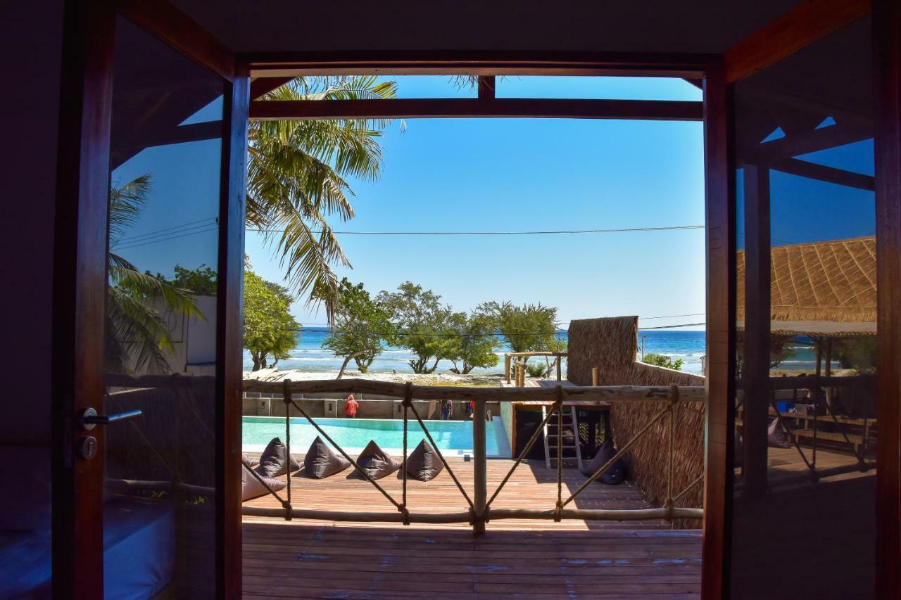 Mad Monkey Gili Trawangan Hostel Luaran gambar View from the hotel